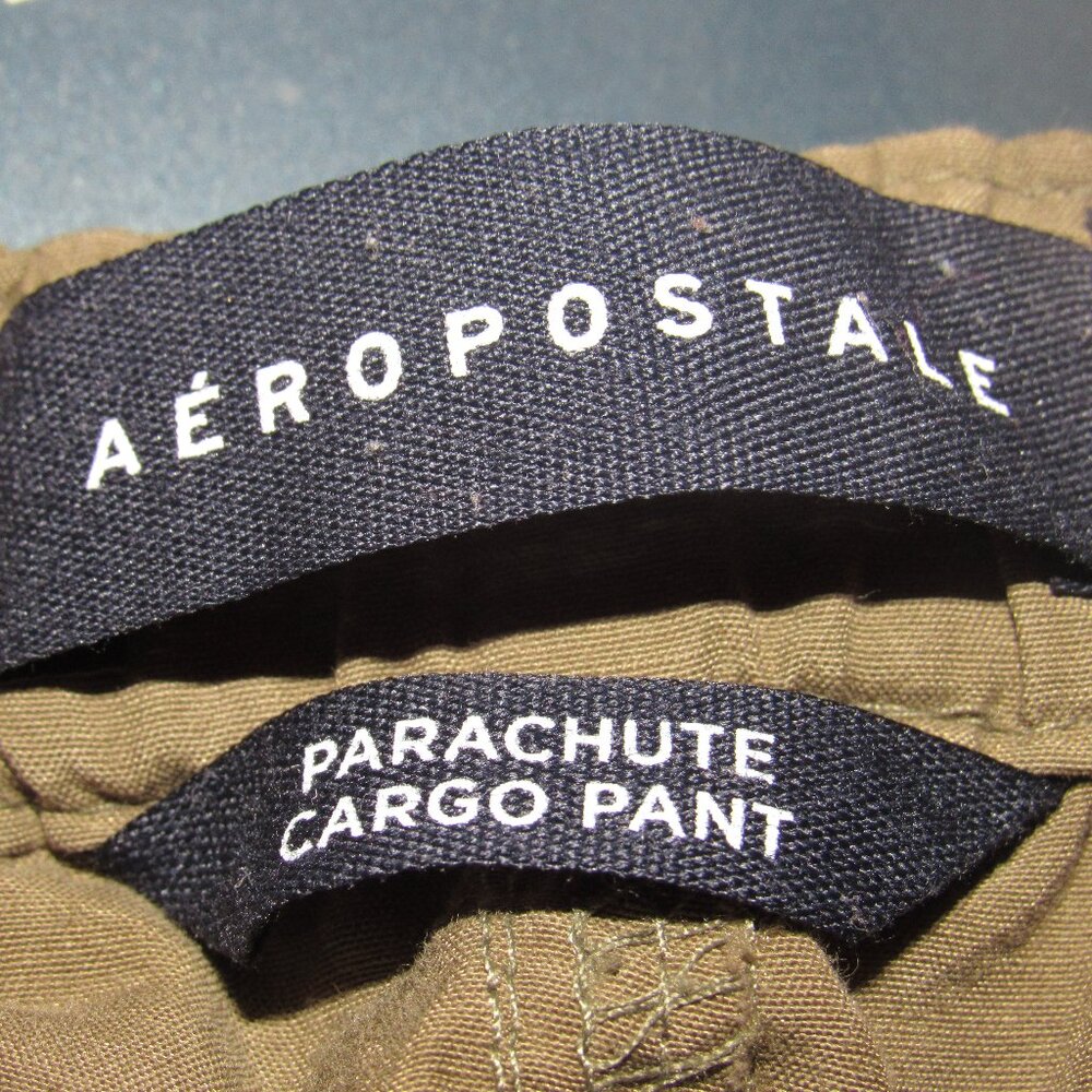 Aeropostale Army Green Parachute Cargo Pant Size S
